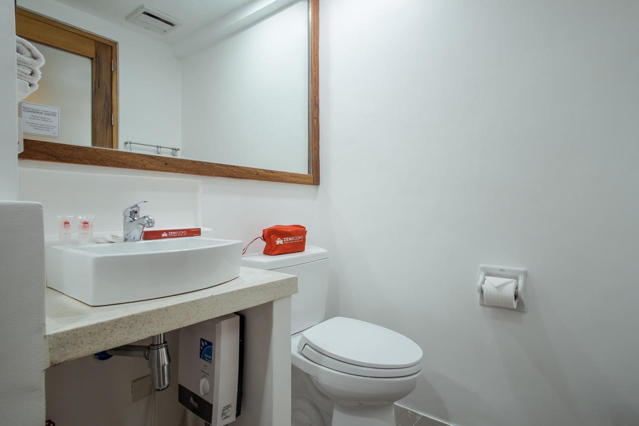 Hotel Zen Brblock Makati 2*