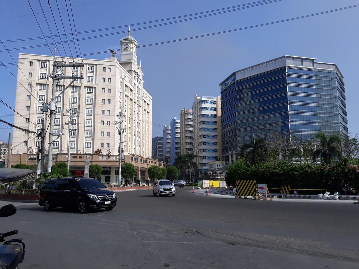 150 Newport - Near Naia T3 Airport Apartment