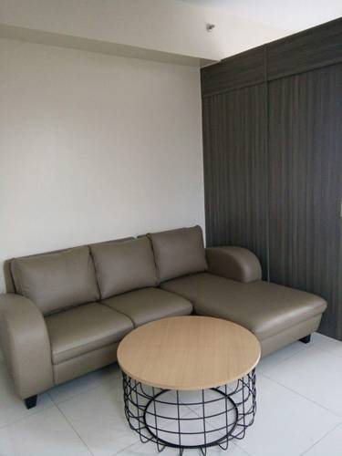 Residences *