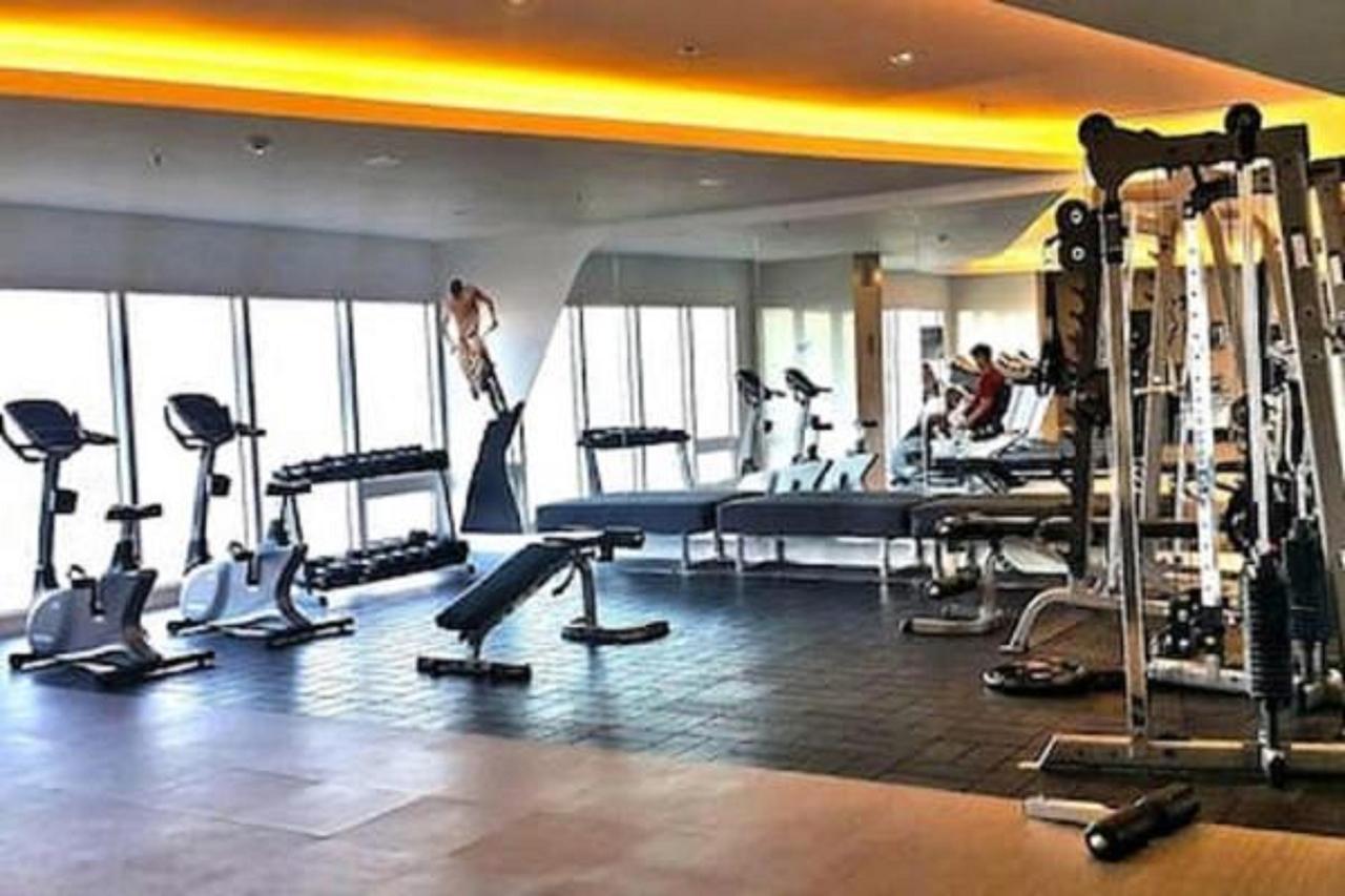 Stays At Residences 1 Bedroom With Complimentary Breakfast For 2 Apartment Manila