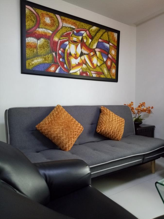 Apartamento 1br And Unit @ 150 Newport Near Naia 3 Manila
