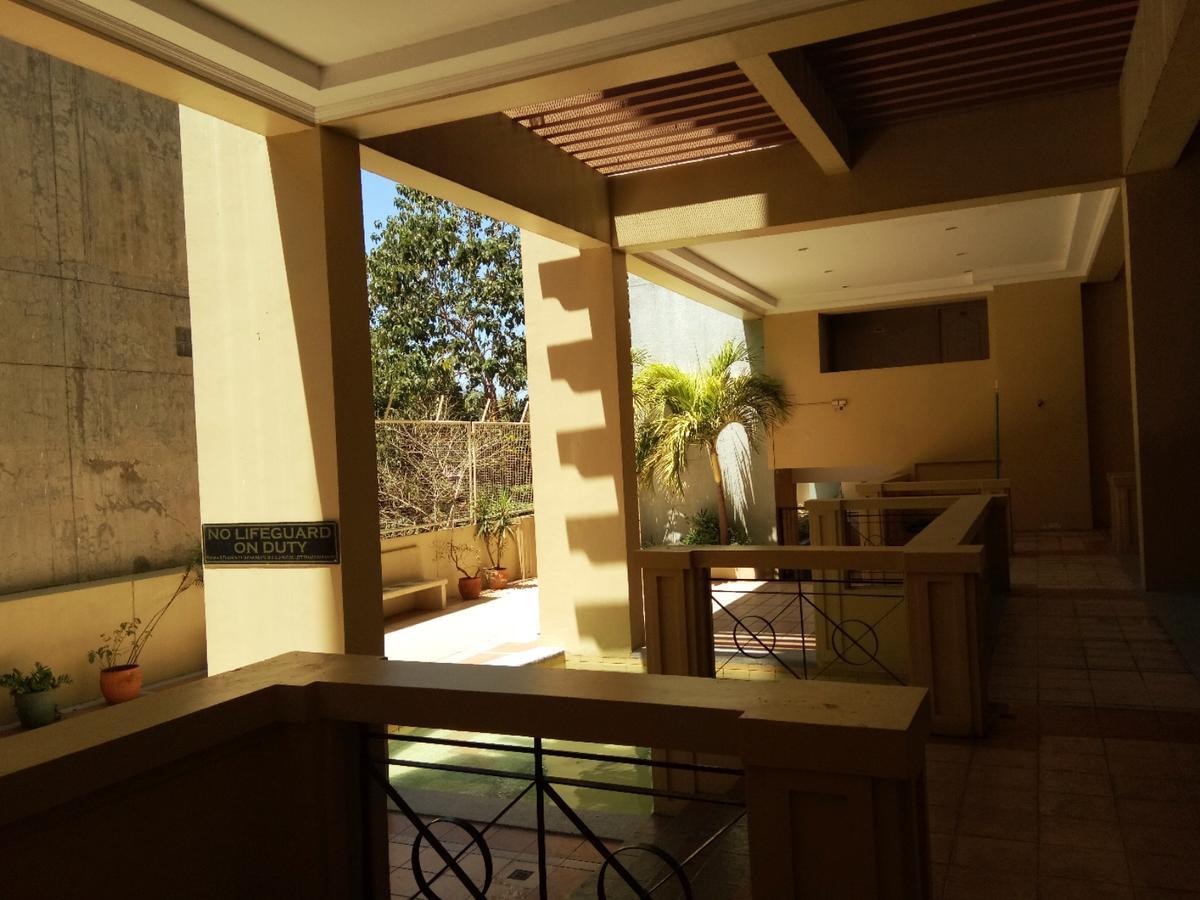 Almanza Metropolis Condominium Manila