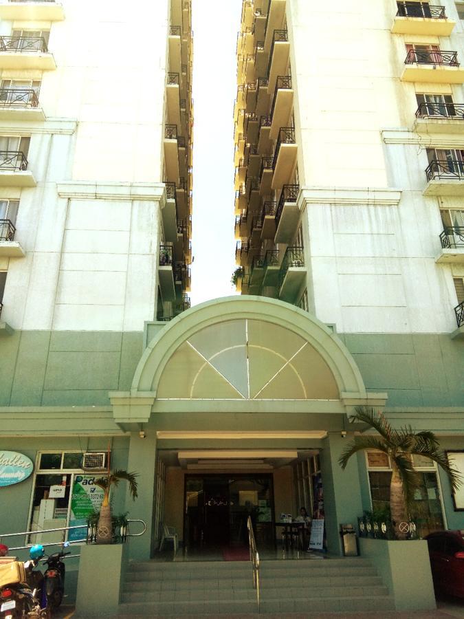 Apartamento Almanza Metropolis Condominium *