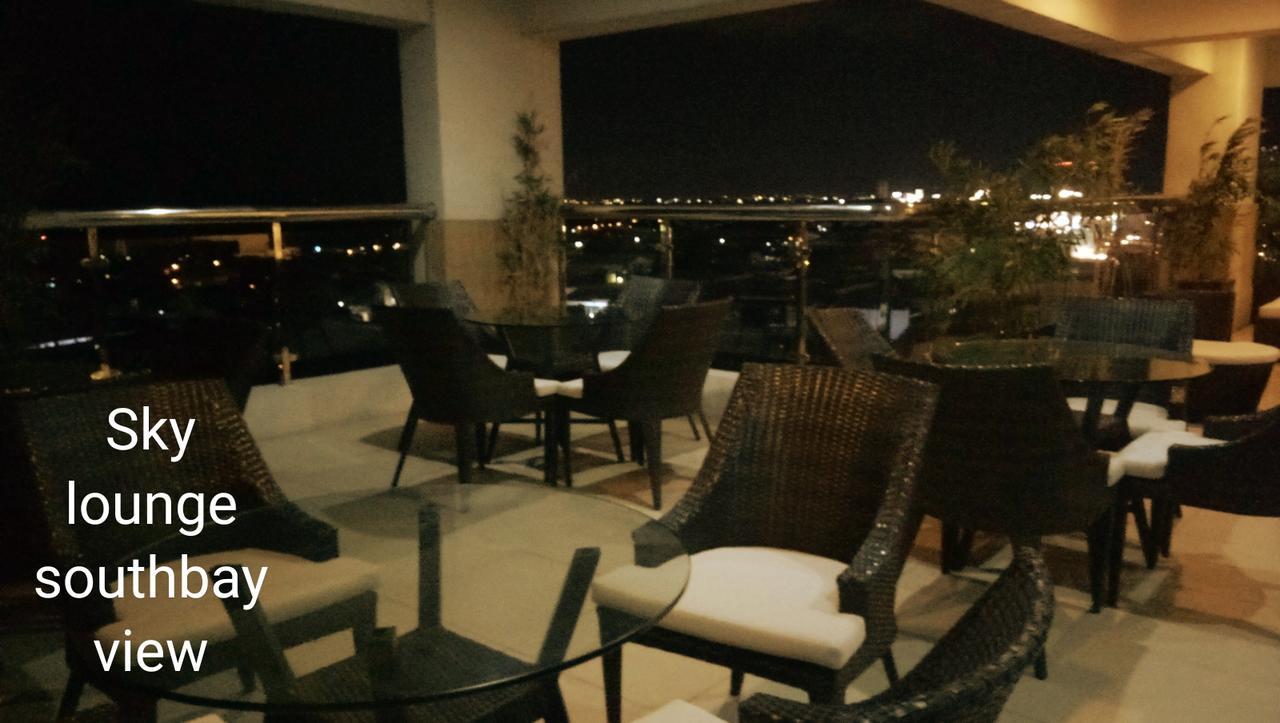 In Alabang - Style Condominium Apartamento