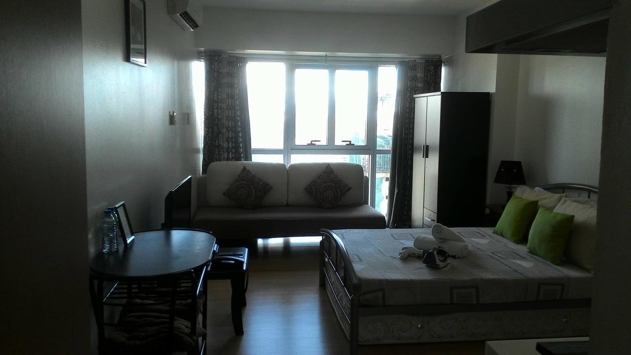Seven Doors Apartment In Knightsbridge Residences Makati Apartment