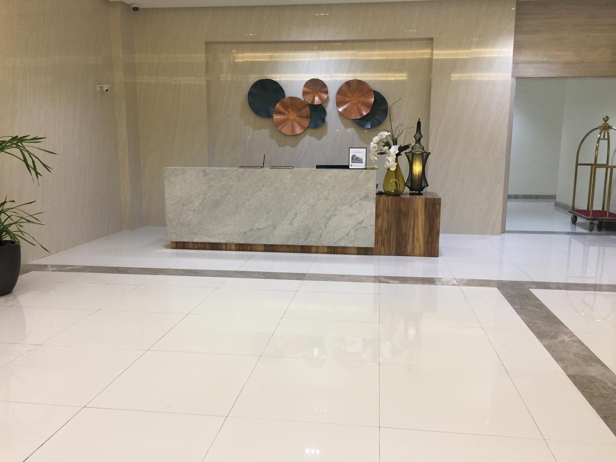 101 Newport C2 Apartment Manila