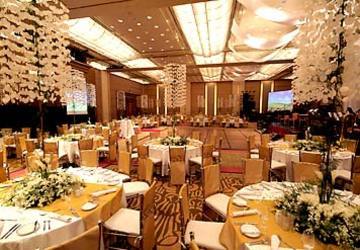 Renaissance Makati City 5* Manila
