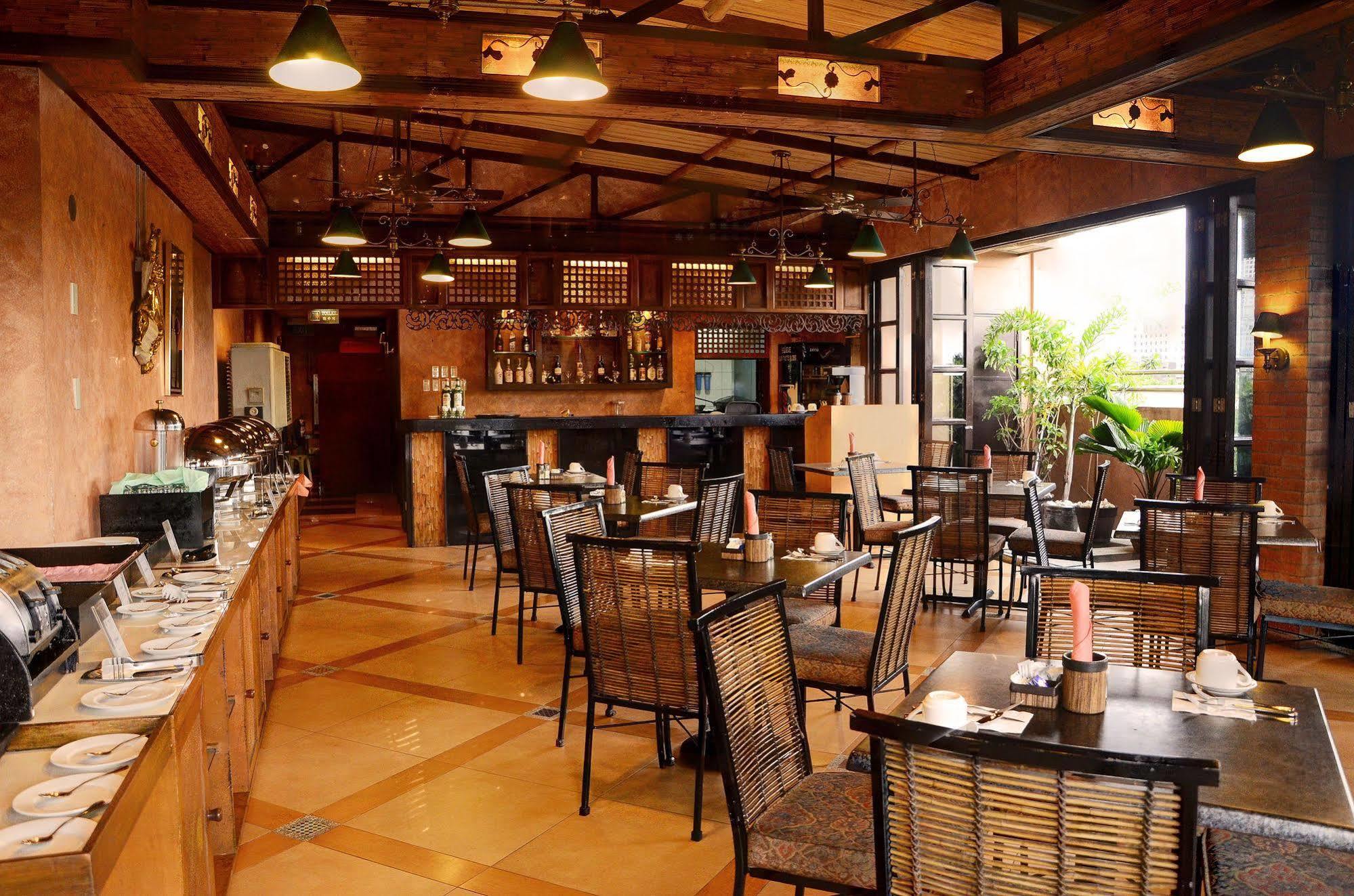Pearl Lane 2* Manila