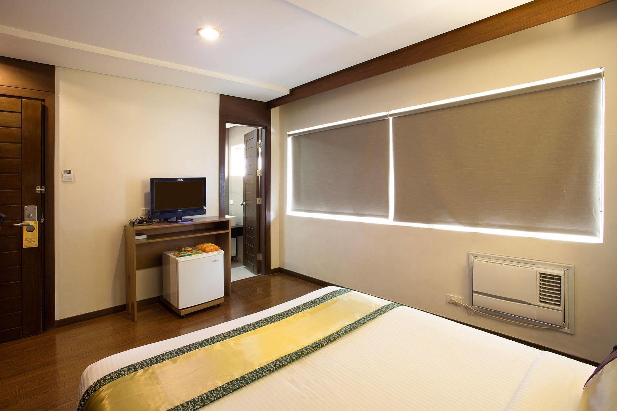 Vieve Hotel 2*