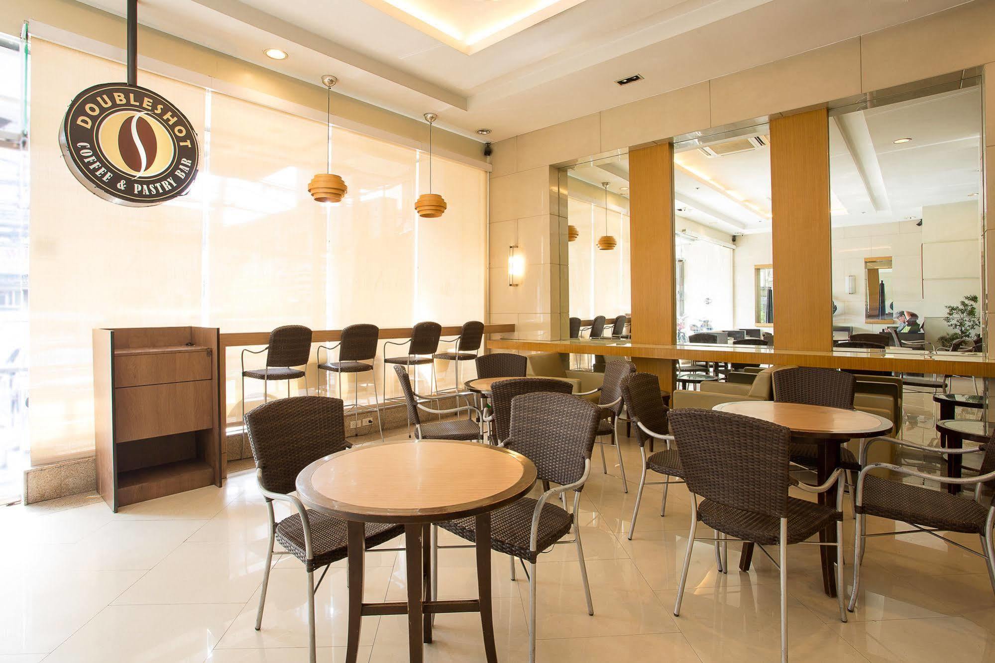 Vieve Hotel 2*