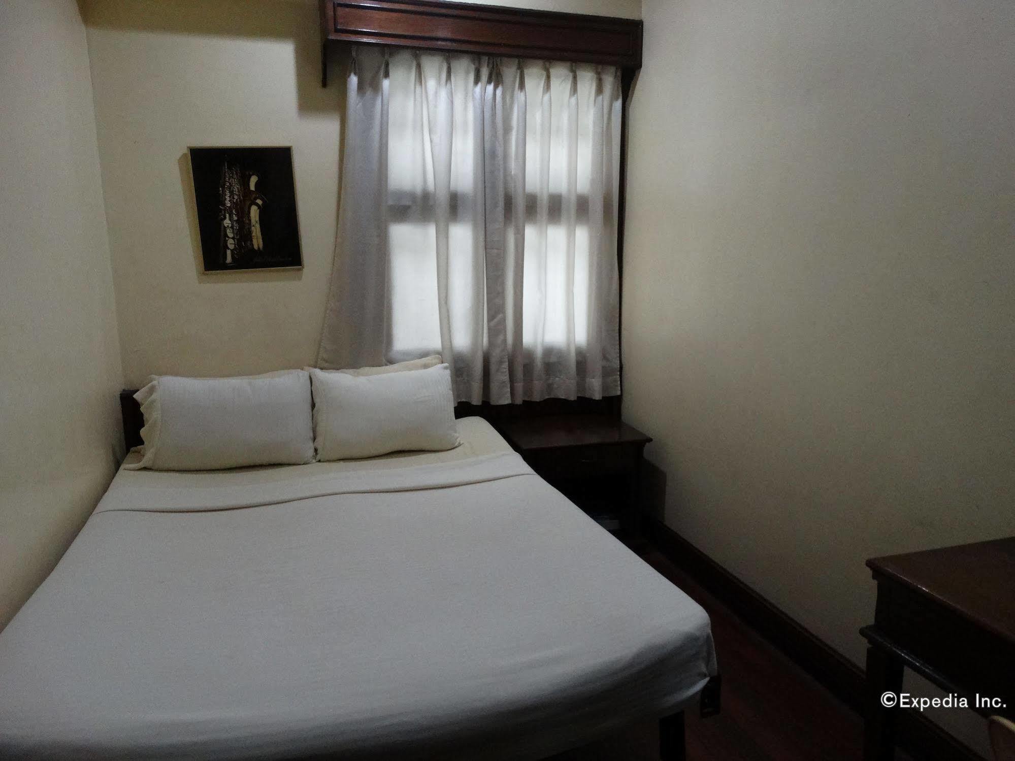 Malate Pensionne Manila