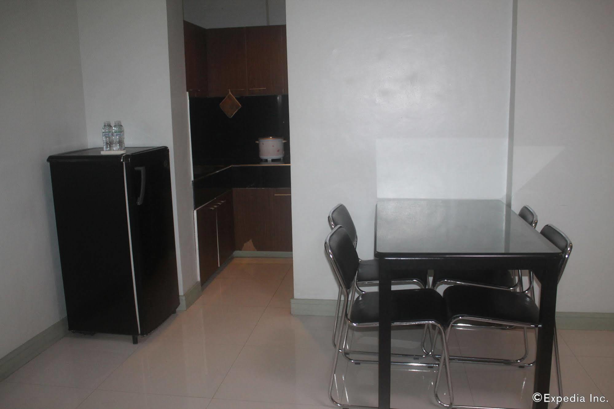 Nirain Apartment *