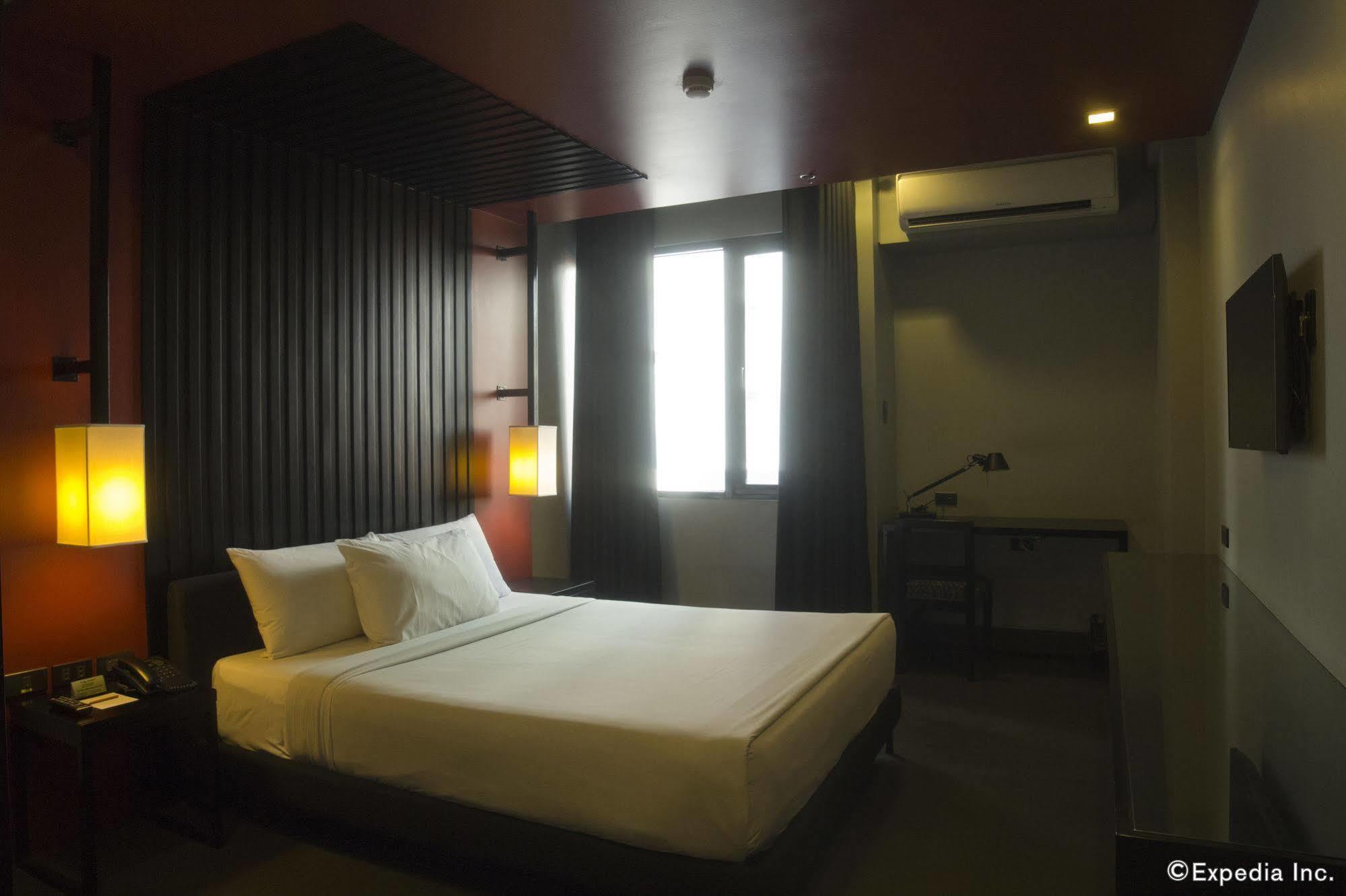 Hotel Amelie 3*
