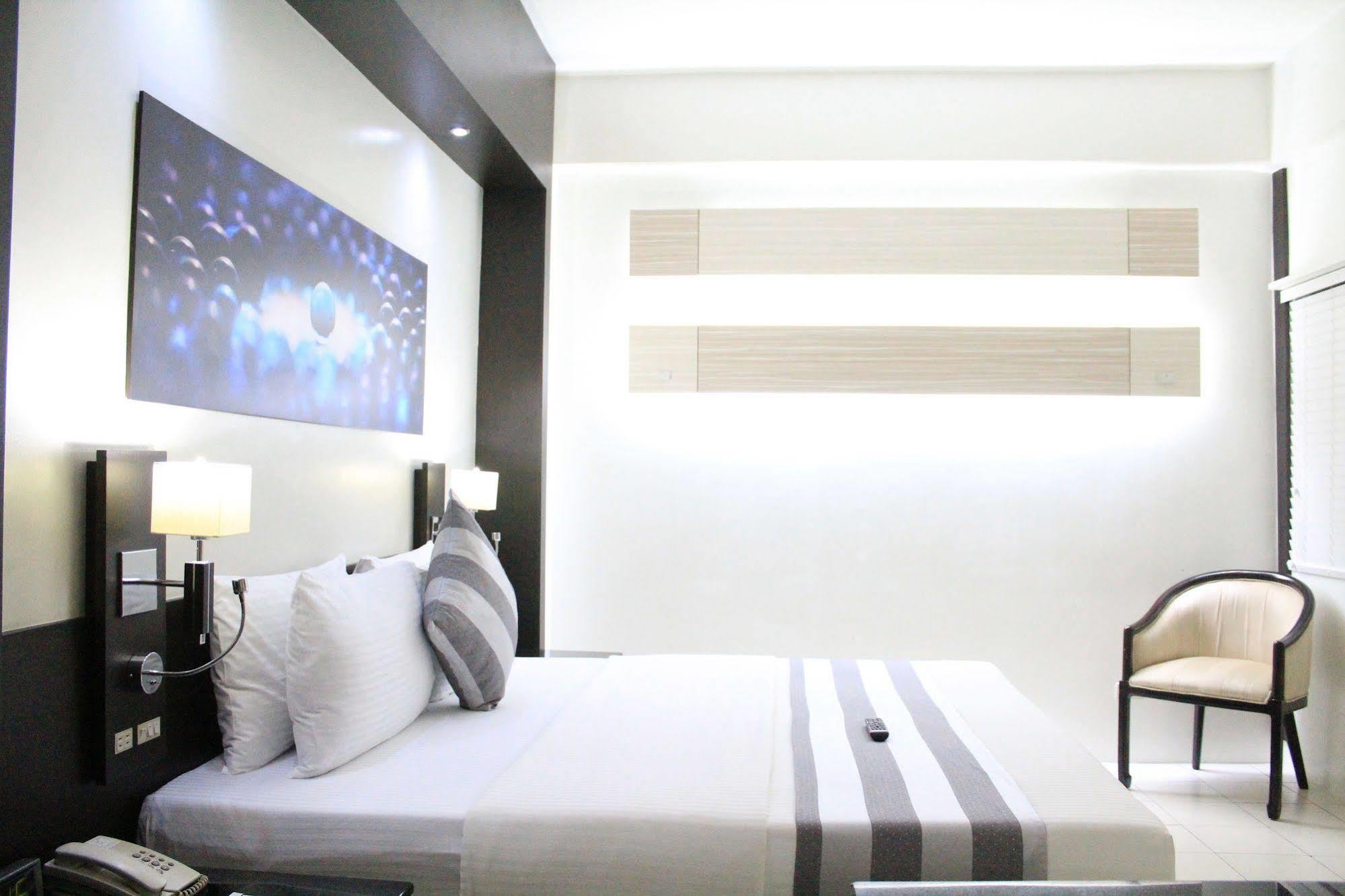 Hotel Executive Plaza Manila