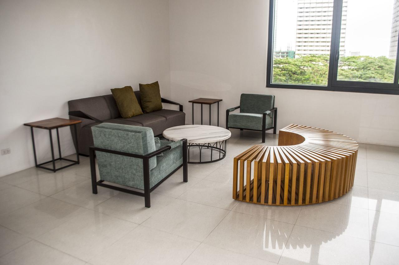 Titan 2011 At The Levels Alabang Apartment Manila