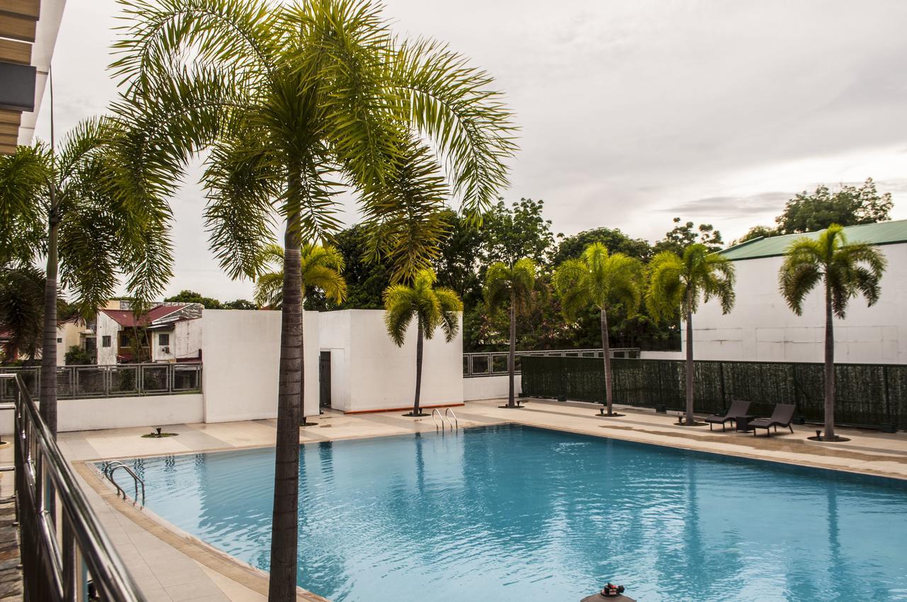 Titan 2011 At The Levels Alabang Apartment
