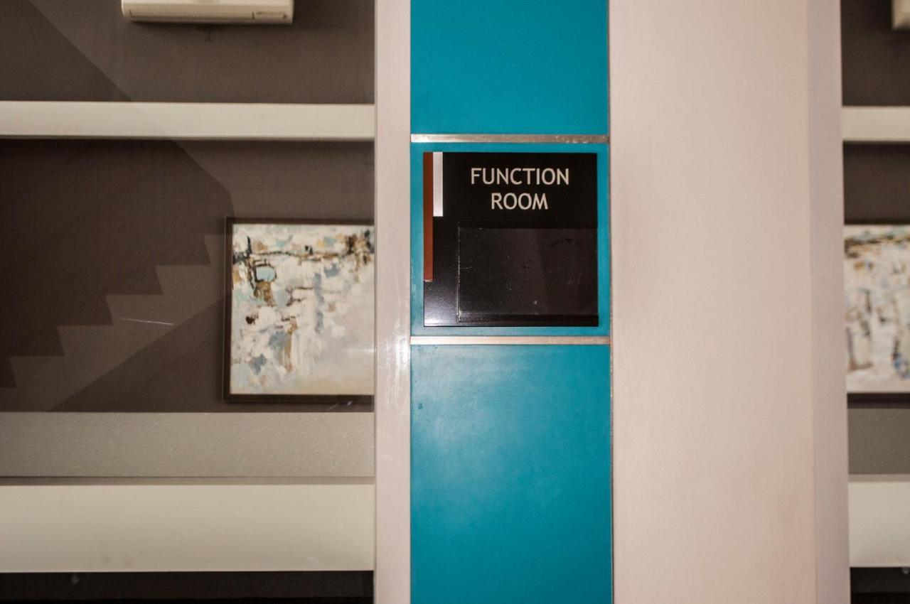 Titan 2011 At The Levels Alabang Apartment *