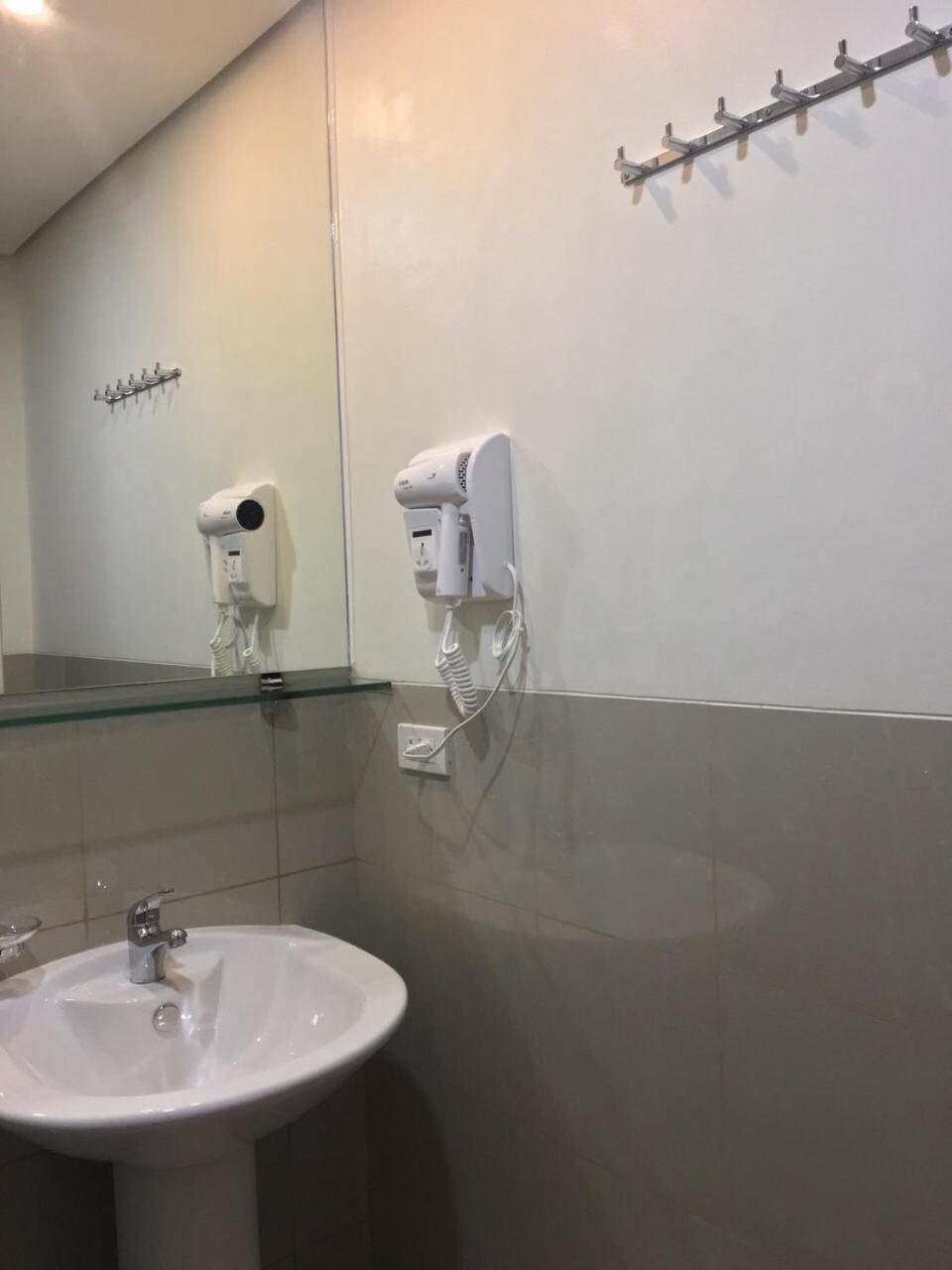 Apartamento Studio Unit At The Beacon Makati Manila