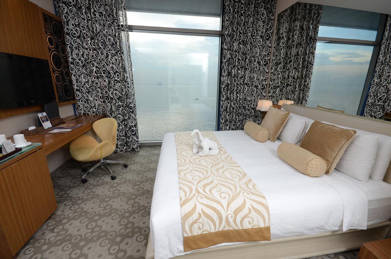 H2o Hotel 4*