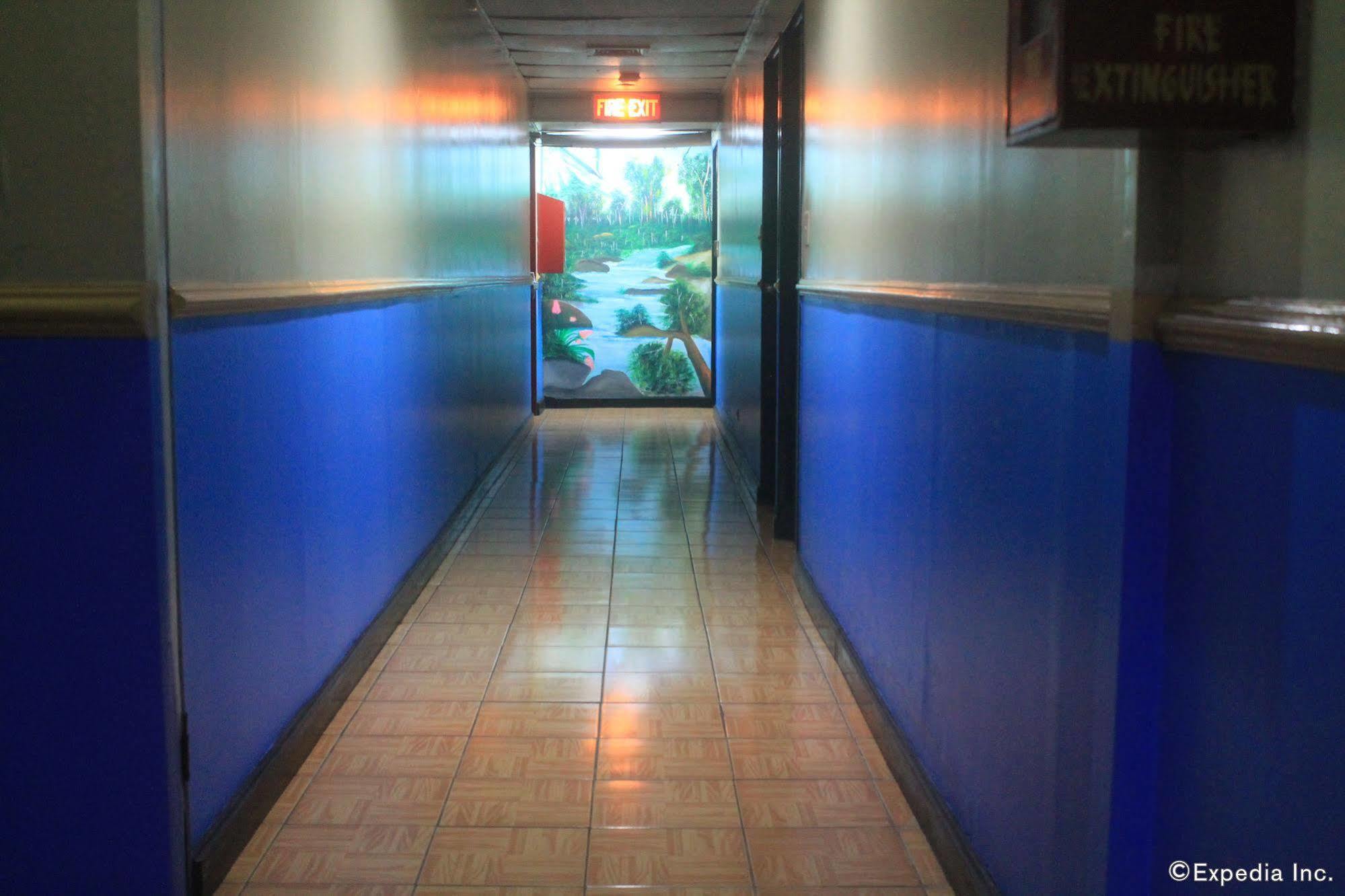 Halina Drive In Hotel-sta Mesa 2* Manila