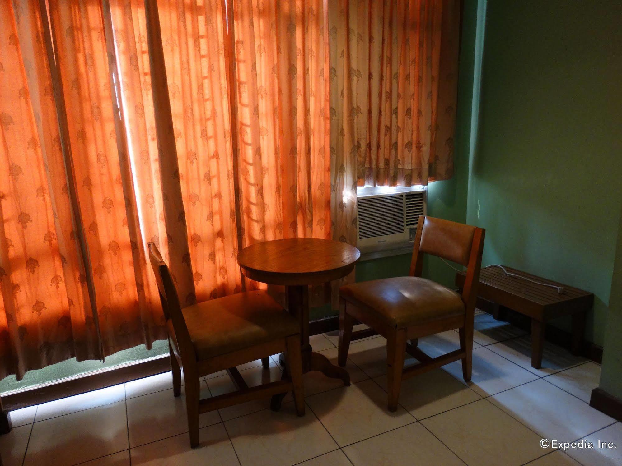 Rosas Garden Hotel