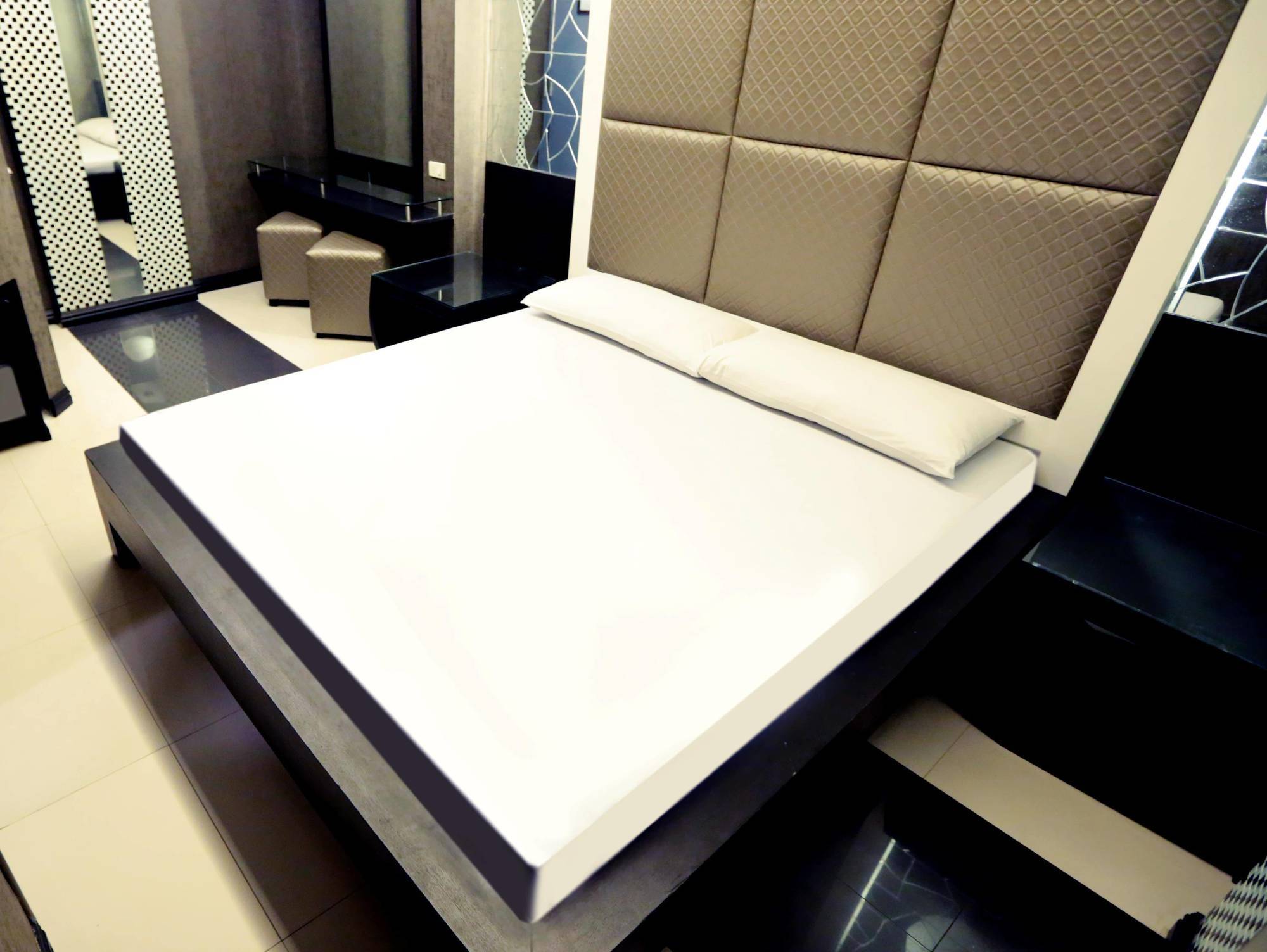 Motel Ava Malate 2*