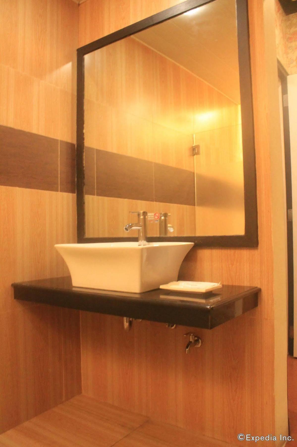 Motel Ava Malate 2*