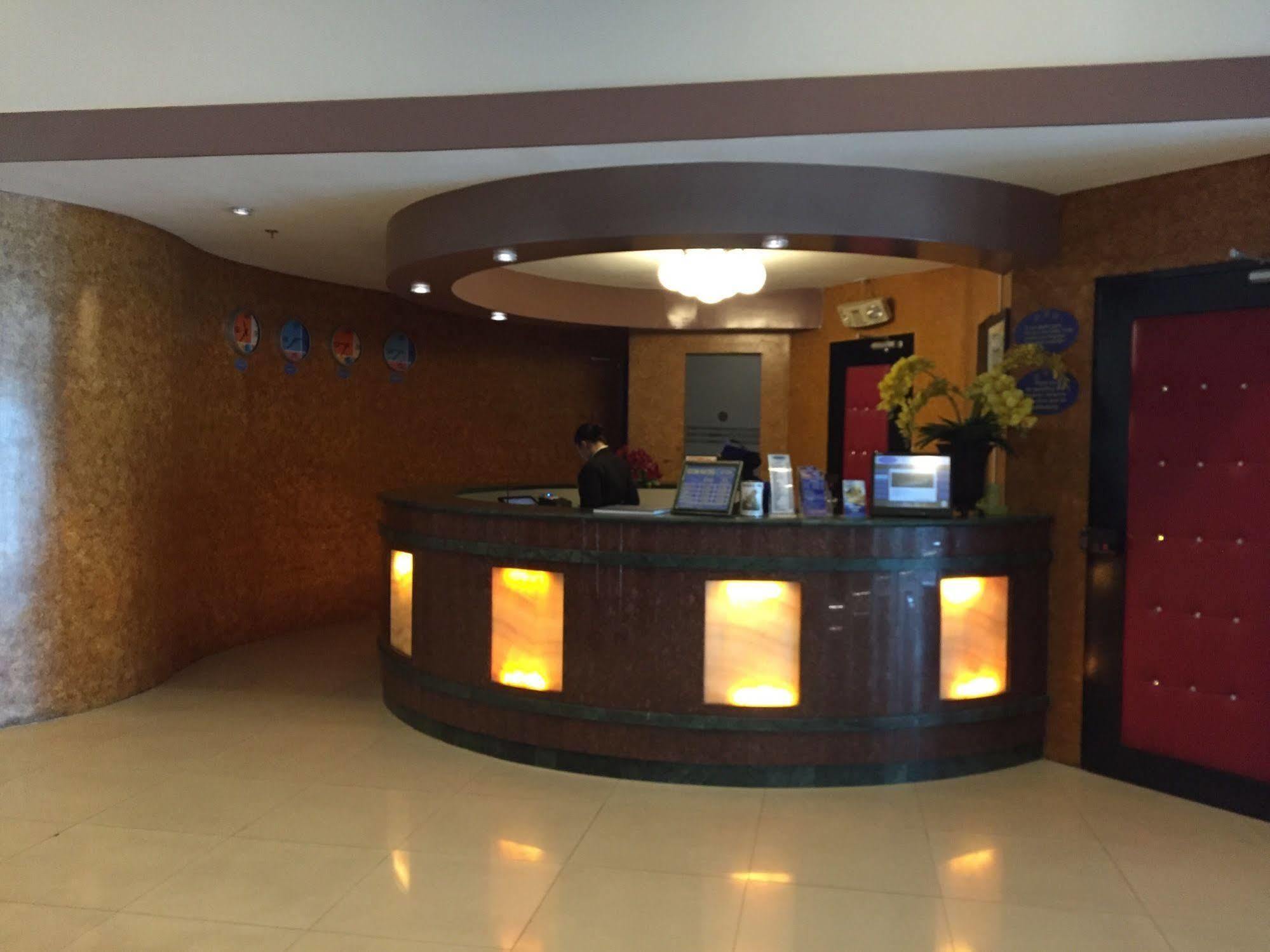 Icon Hotel Manila