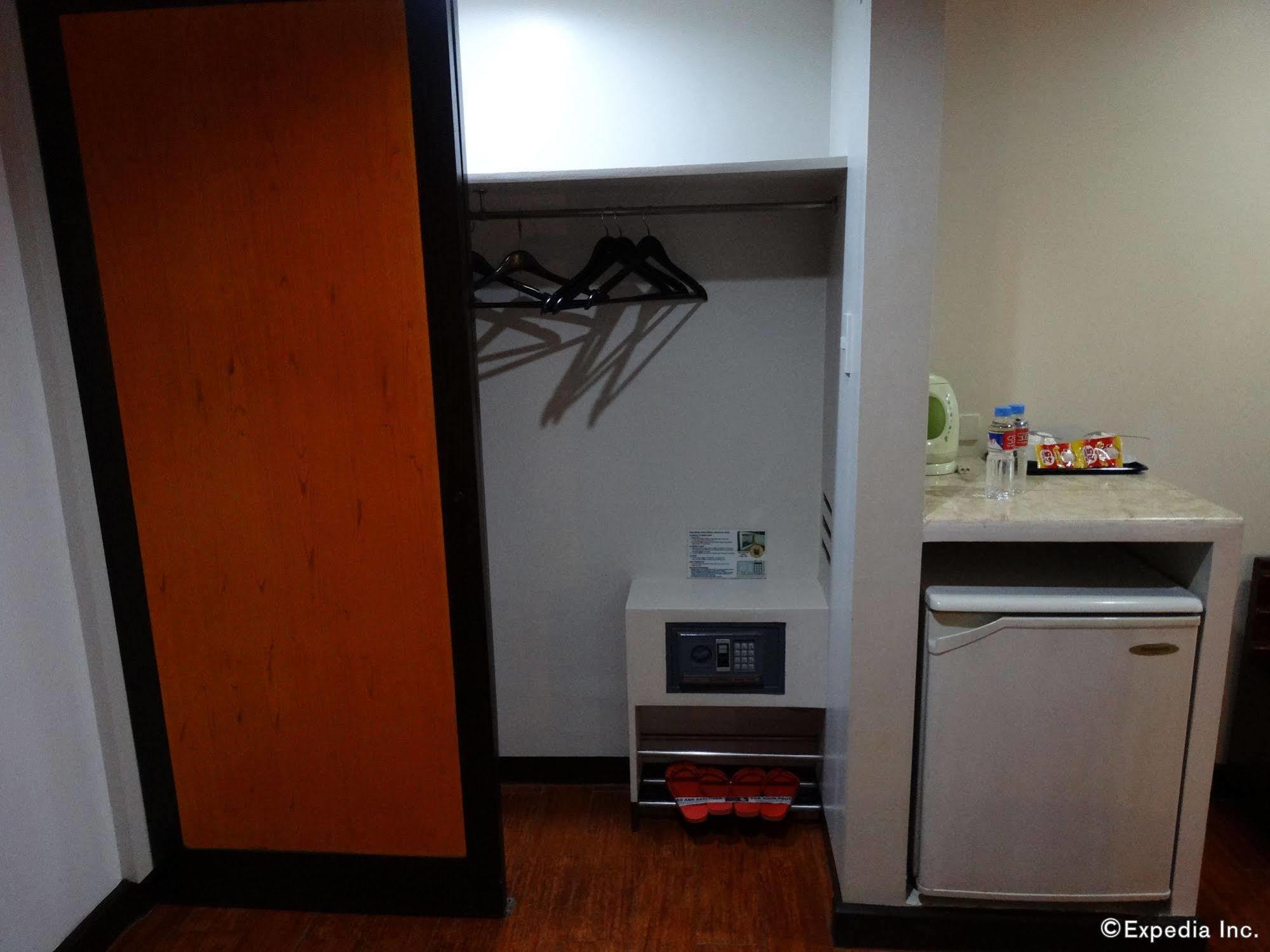 Hotel Sogo Malate 3*