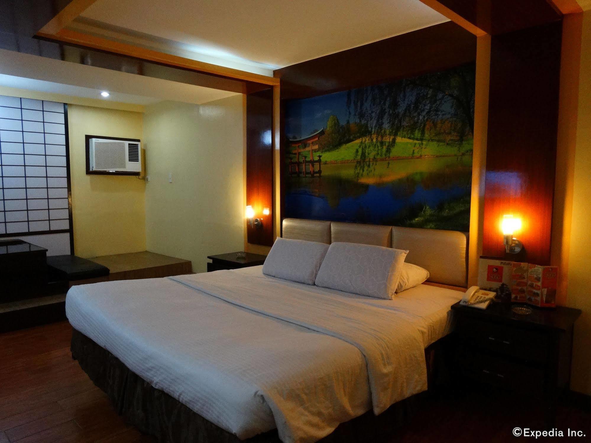 Hotel Sogo Malate 3*