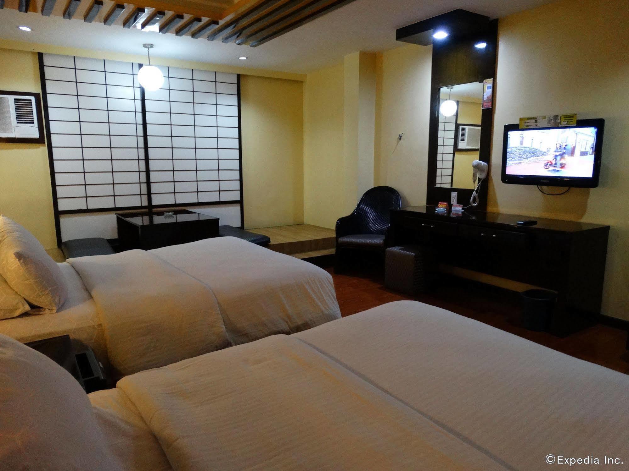 Hotel Sogo Malate 3*