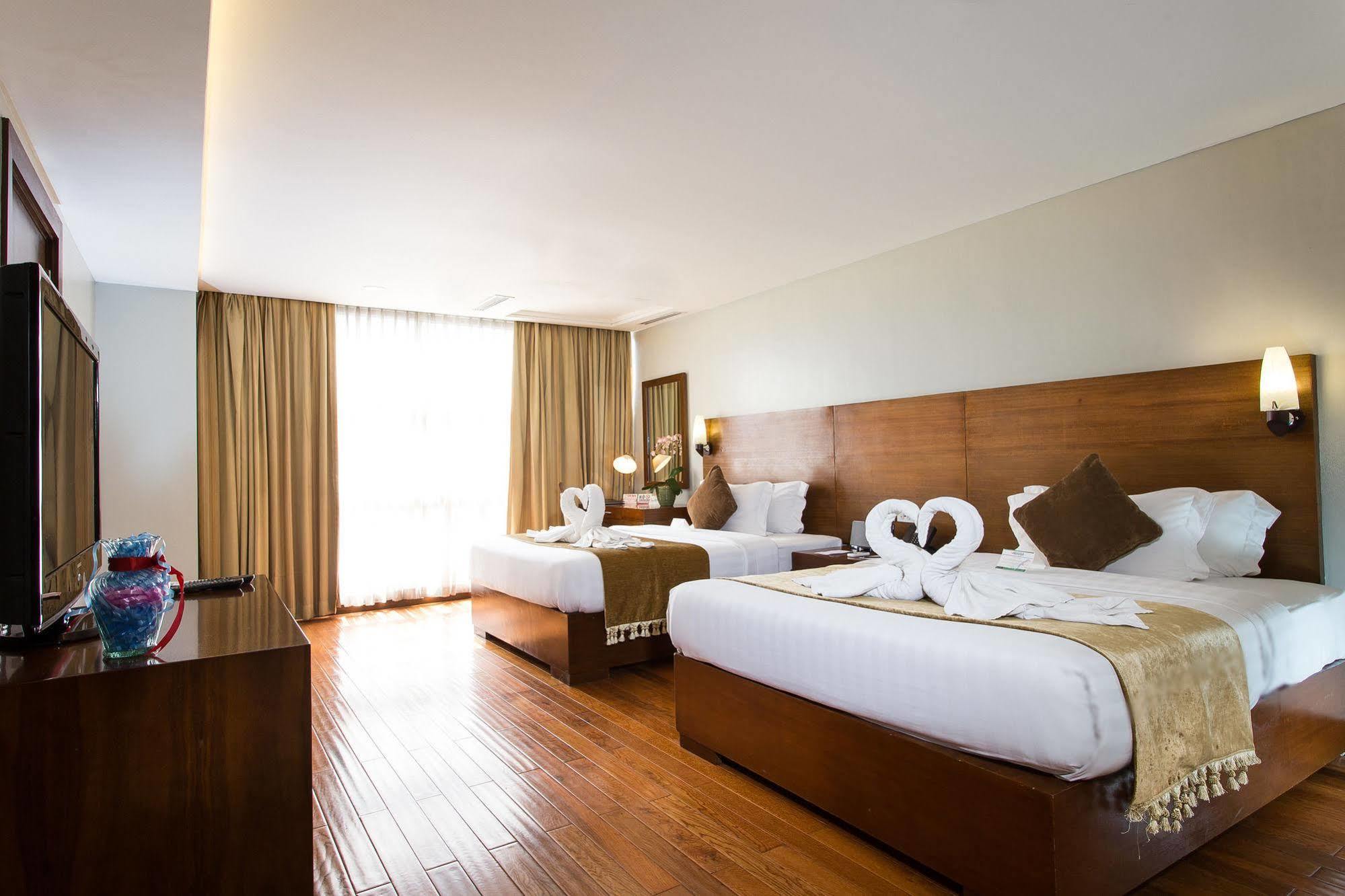 Armada 4* Manila