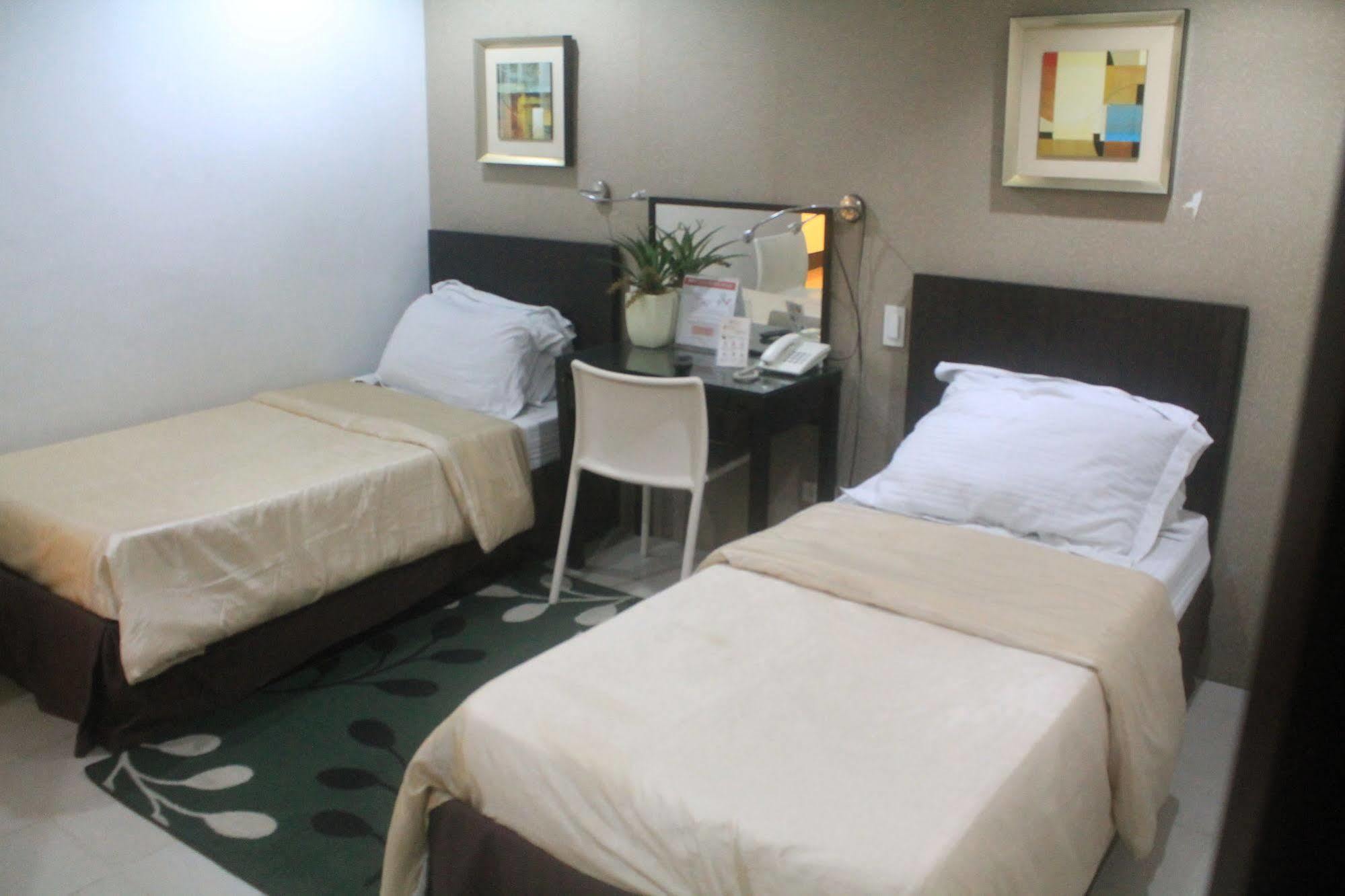 Orange Nest Hotel 3*