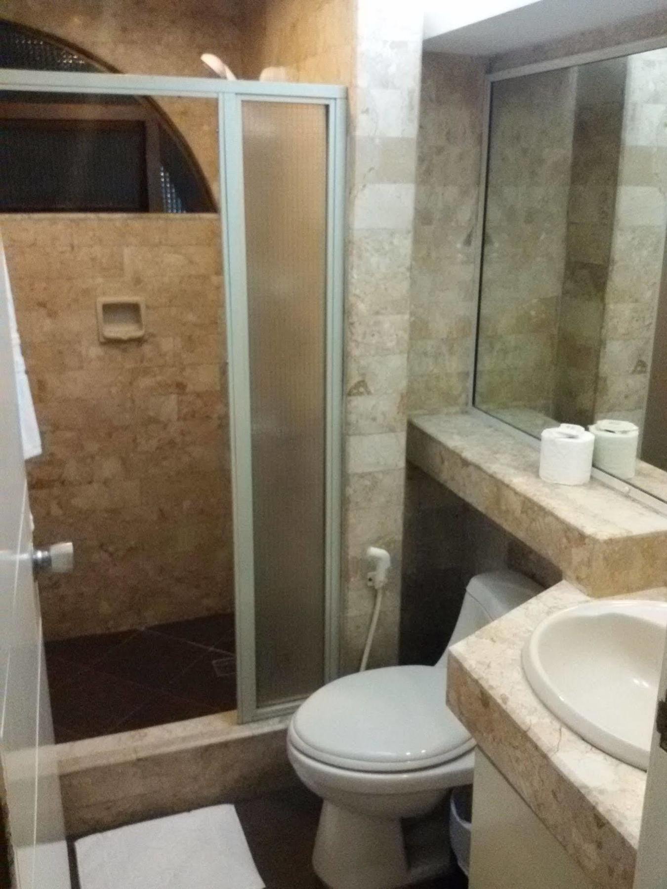 Ralph Anthony Aparthotel