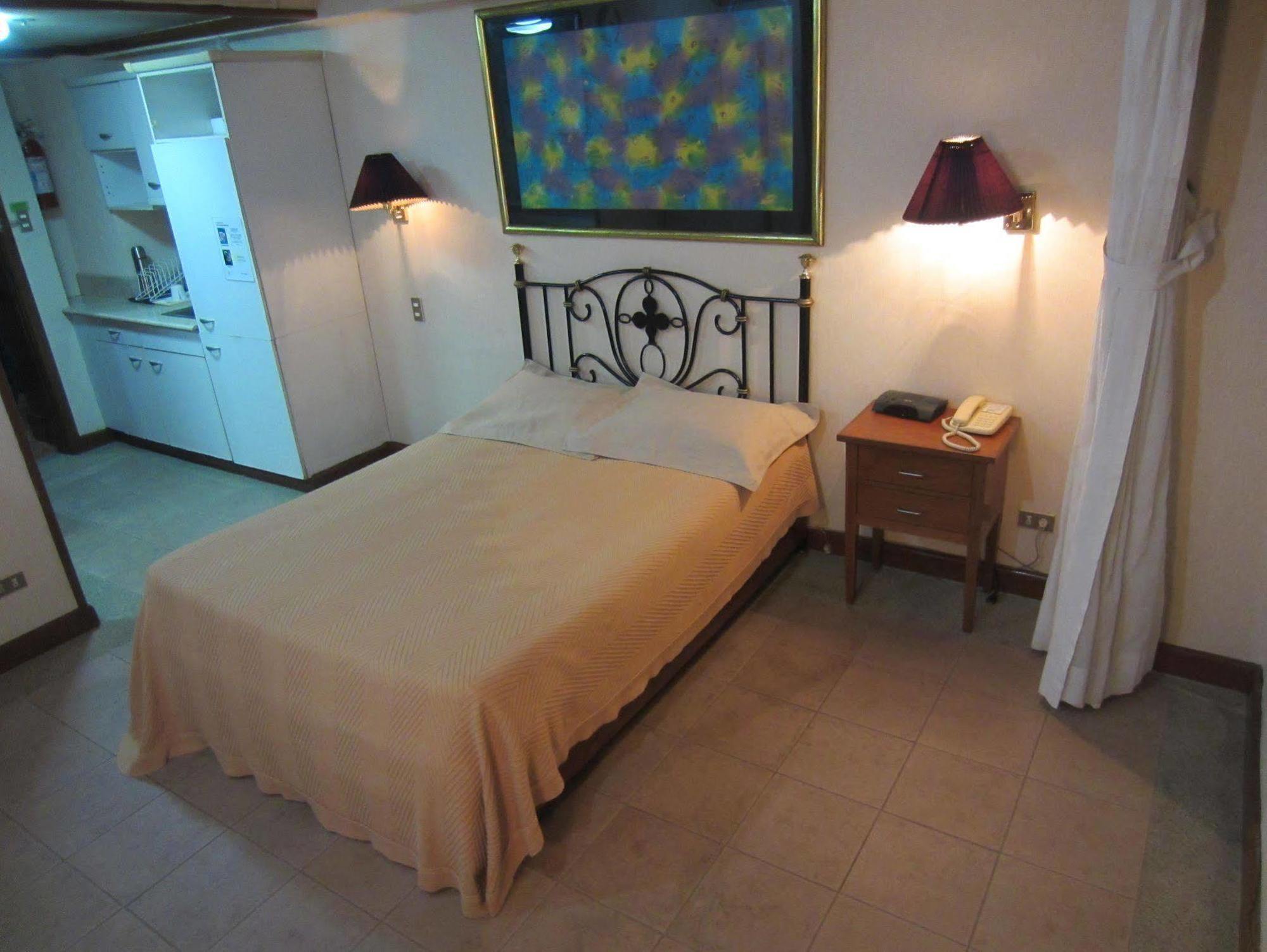 Hotel Ceo Suites Manila