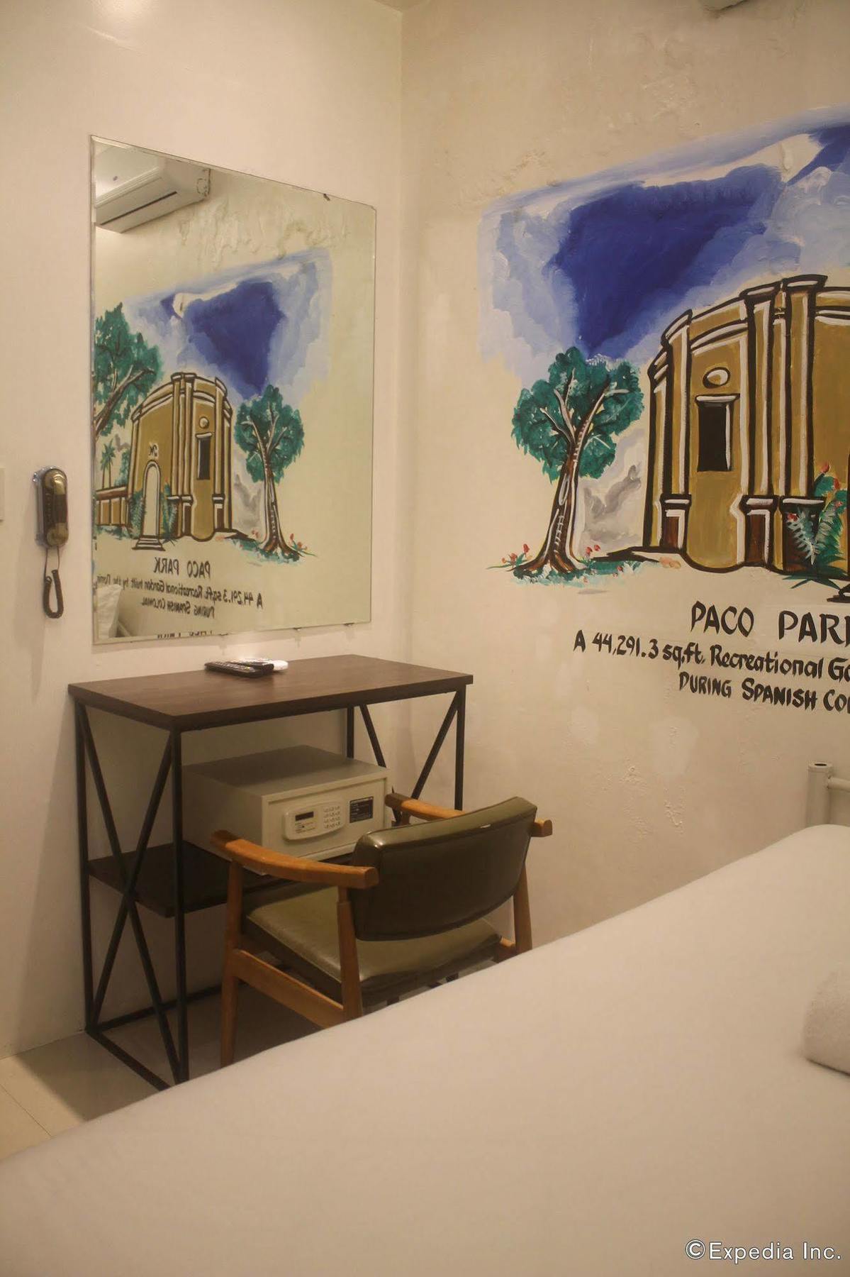 Tambayan Capsule & Bar Hostel *
