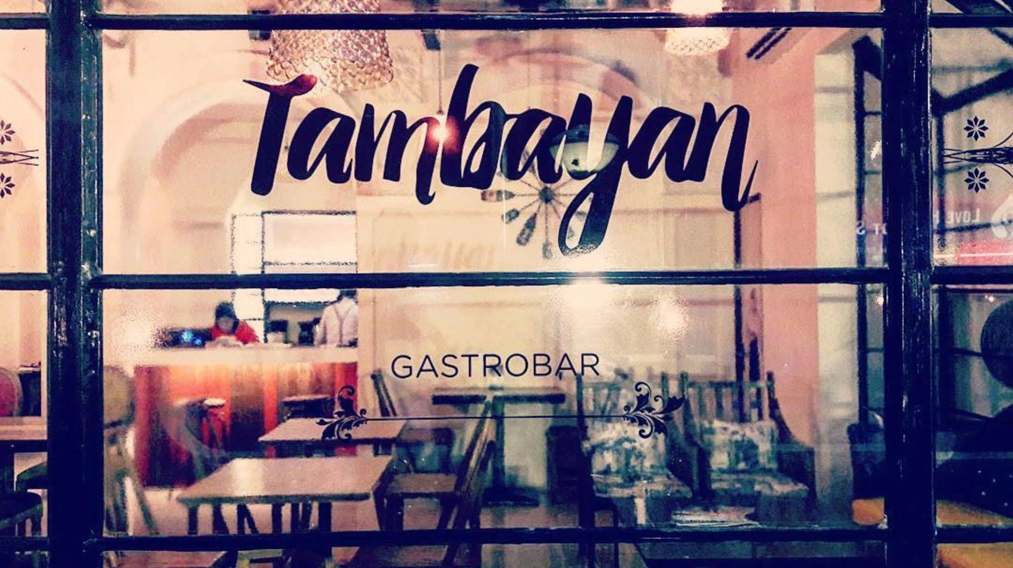Tambayan Capsule & Bar Hostel