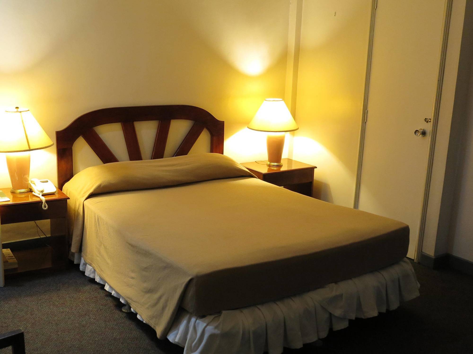 Hotel Adriatico Arms