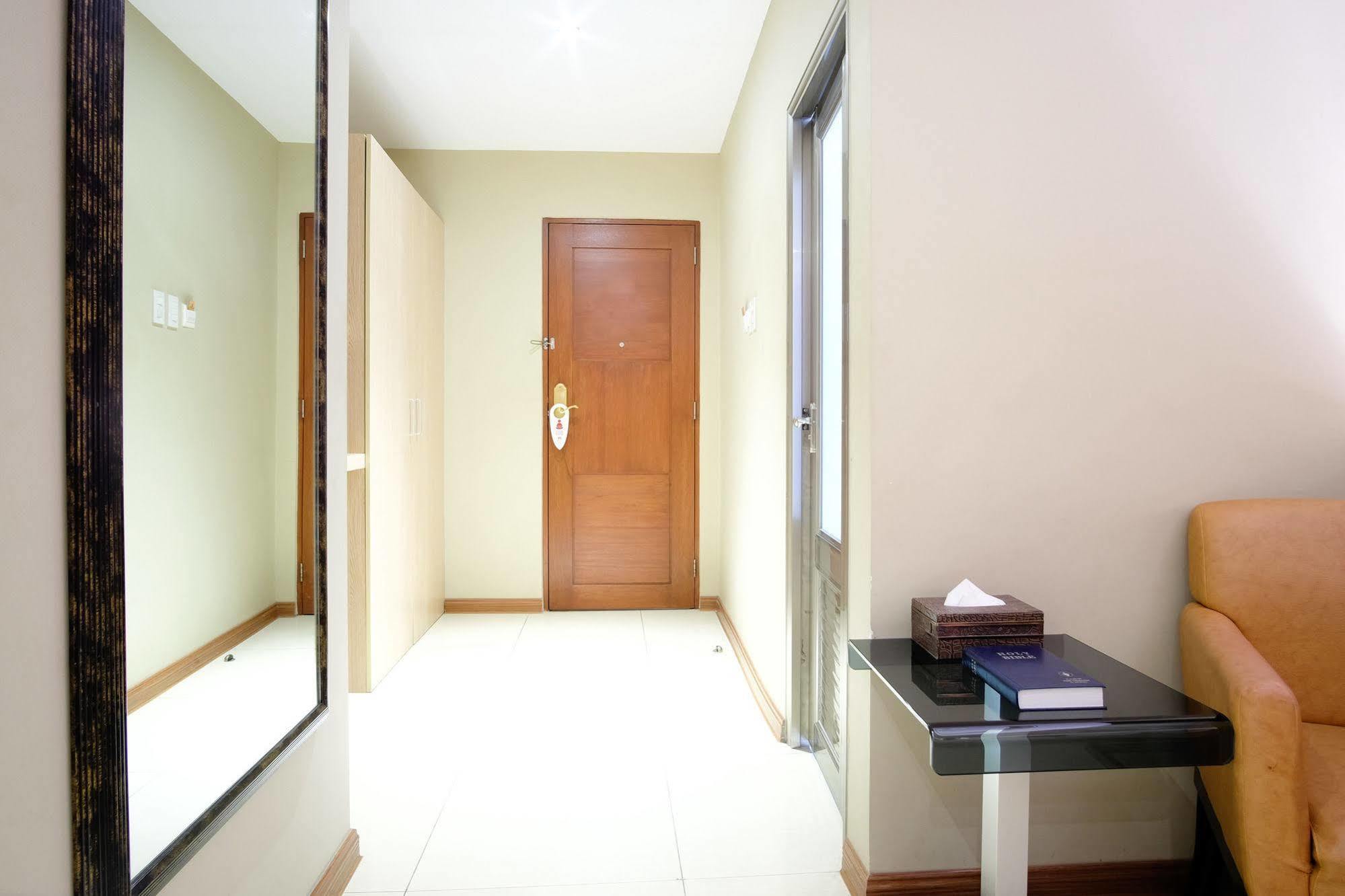 Zen Premium Dela Chambre Hotel Manila Hotel Manila