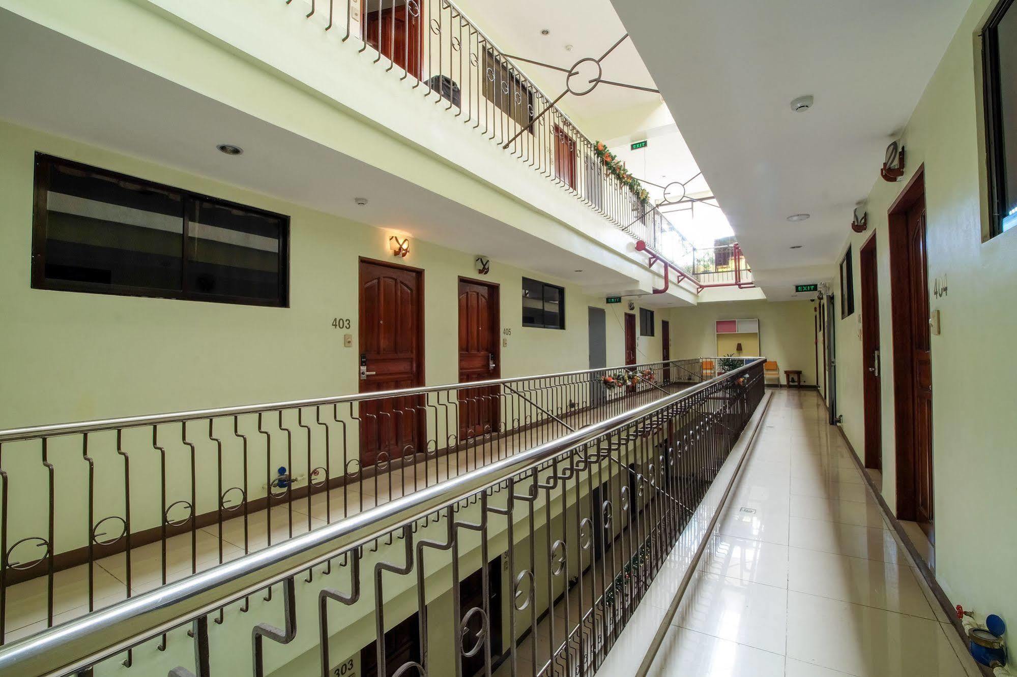 Zen Mabini Ermita 2*
