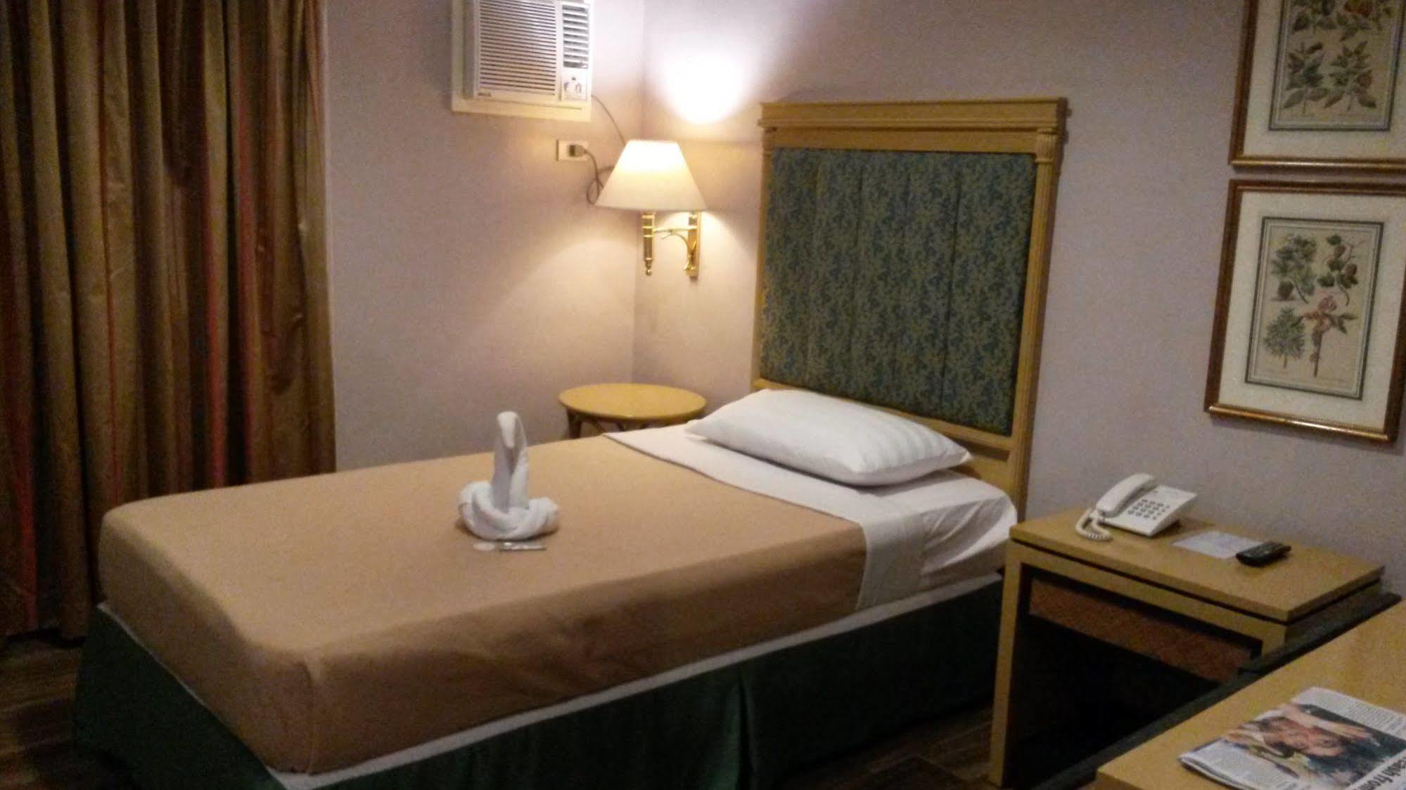 The Windy Ridge Hotel 2*
