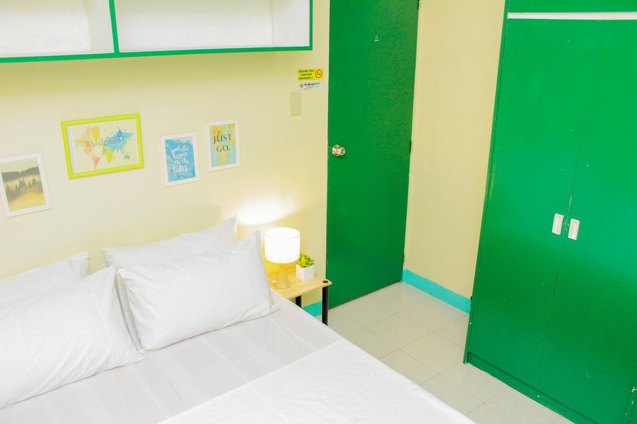 Backpackers - Nomadsmnl Homestay Manila