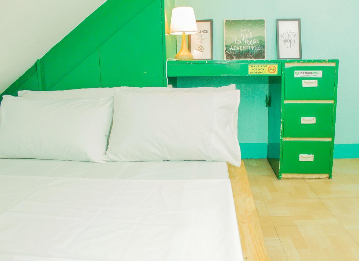 Backpackers - Nomadsmnl Homestay Manila