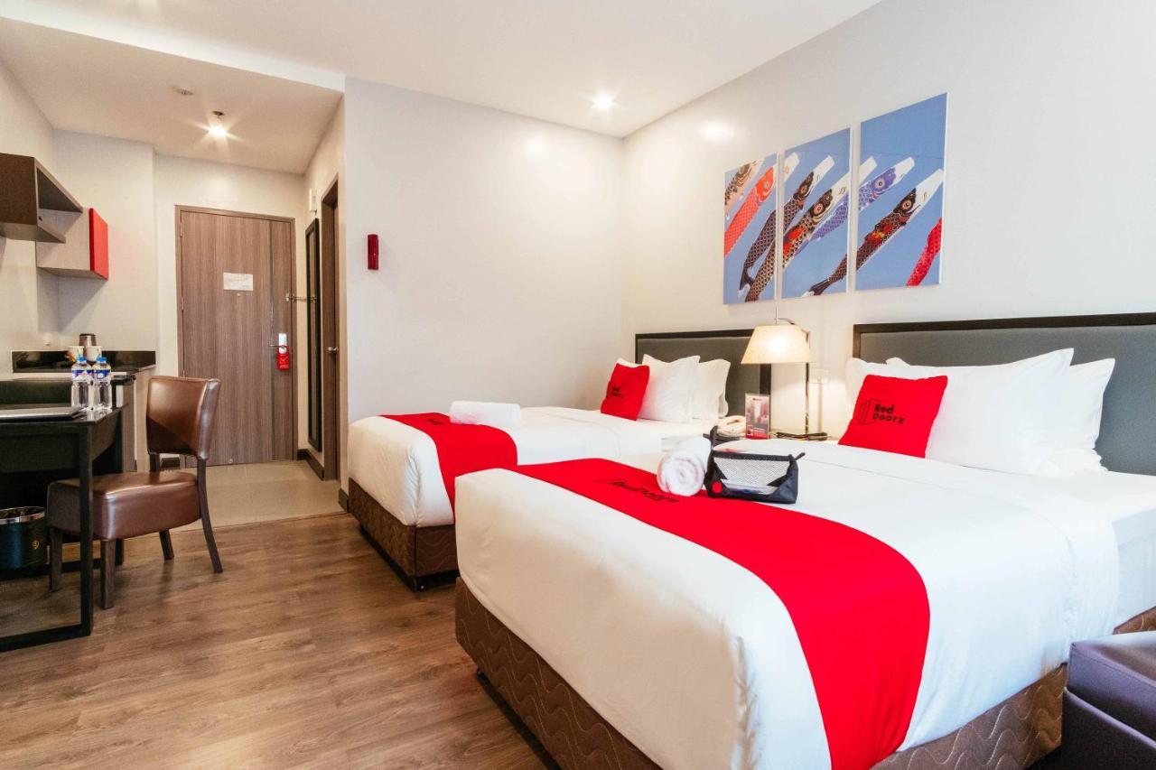 Reddoorz Premium Near Ateneo Katipunan Hotel Manila