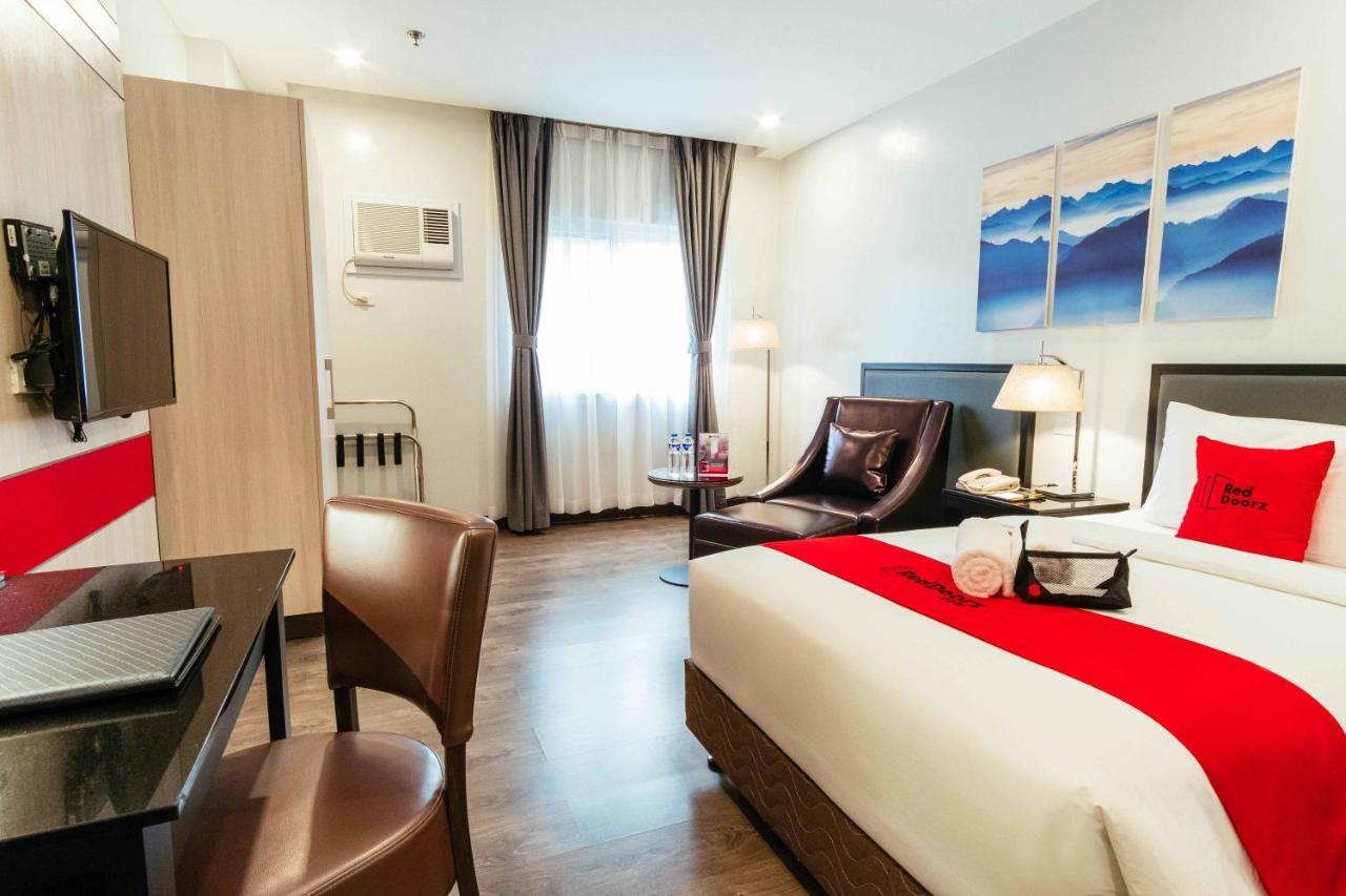 Reddoorz Premium Near Ateneo Katipunan 4* Manila