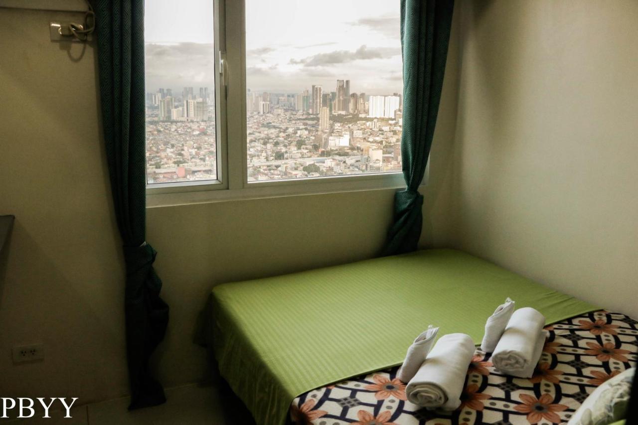 Green Residences 1bedroom Condotel In Metro Free Breakfast For 2