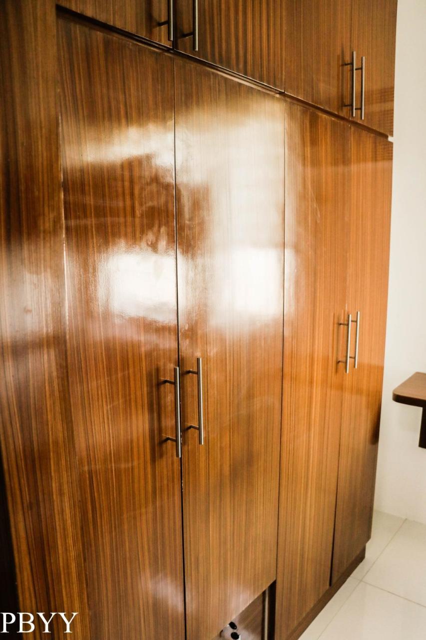Stays At Residences 1 Bedroom With Complimentary Breakfast For 2 * Manila