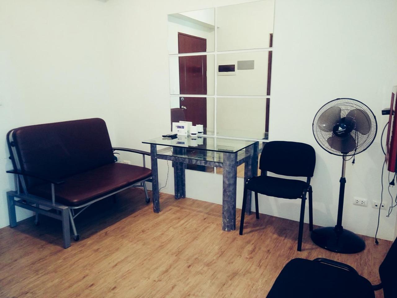 In Alabang - Style Condominium * Manila