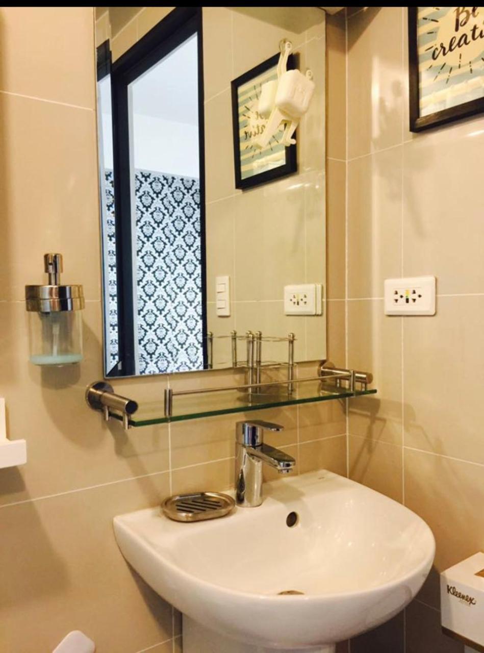 Manhattan Heights Tower A Luxury Apartment Manila
