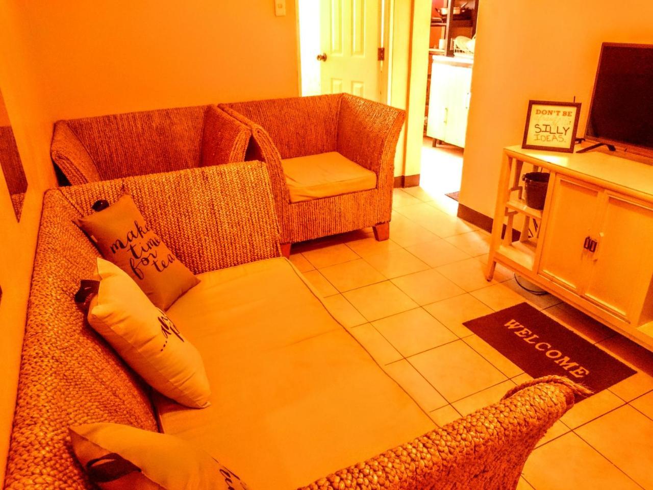 Apartment Almanza Metropolis Condominium *